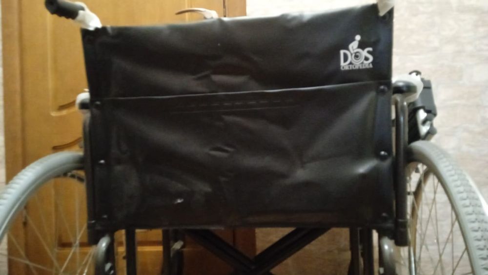 Продам новую инвалидную коляску Silver 200 (Dos Ortopedia).