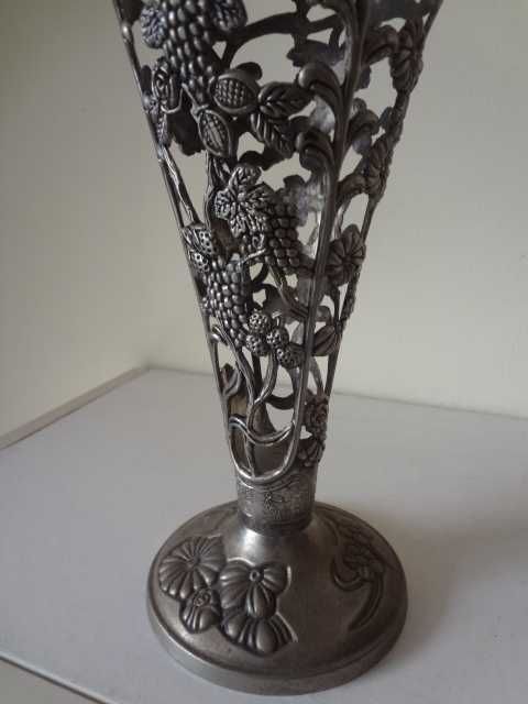 Метална ваза + купа от Германия