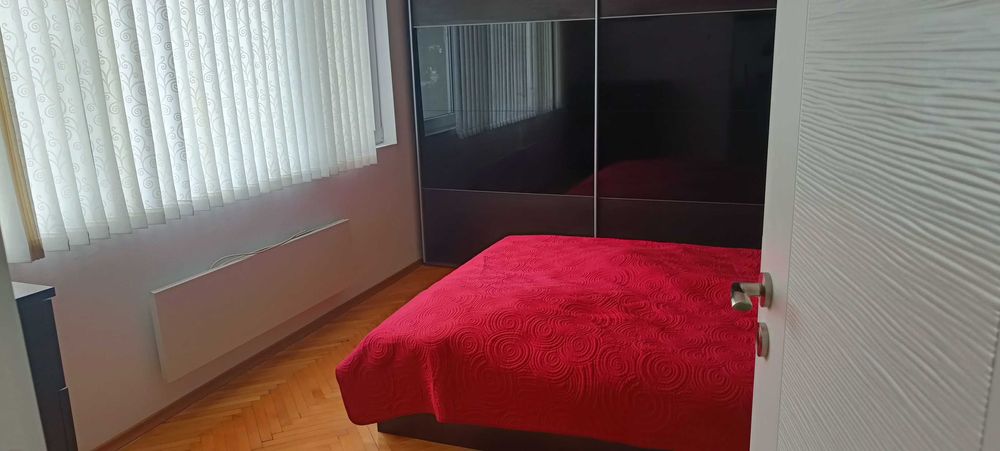 Дава се под наем Двустаен апартамент в Пловдив, Съдийски - 70 кв.м за 400 € - Снимка #3