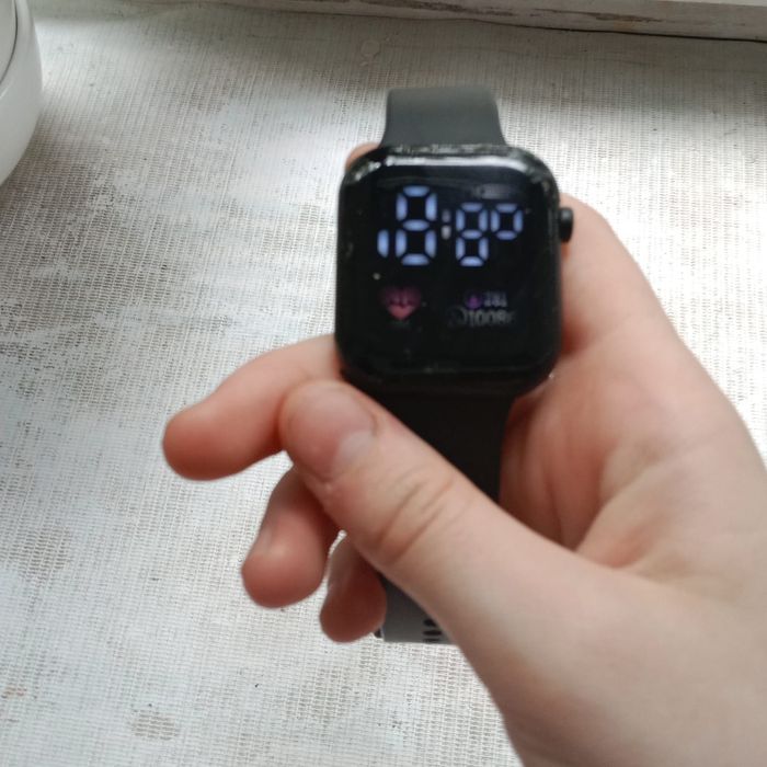 Срочно продам часы