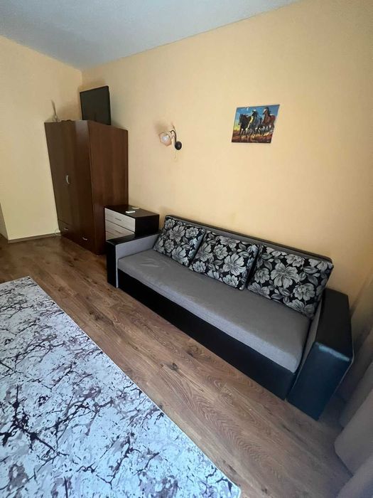 От собственника.Давам под наем 2-стаен апартамент