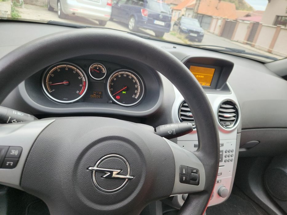 Opel Corsa 1.2 benzina