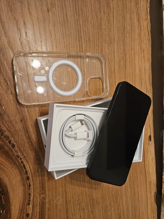 iPhone 13 128GB Midnight CA NOU (nefolosit)