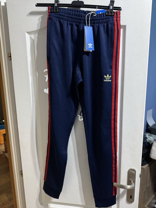 Adidas Originals горнища, долнища и др.