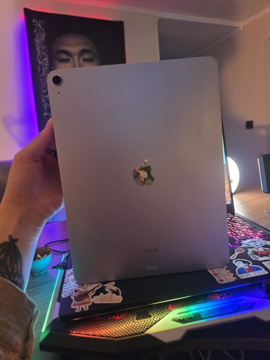 iPad Air (13-дюймовый, М2)
