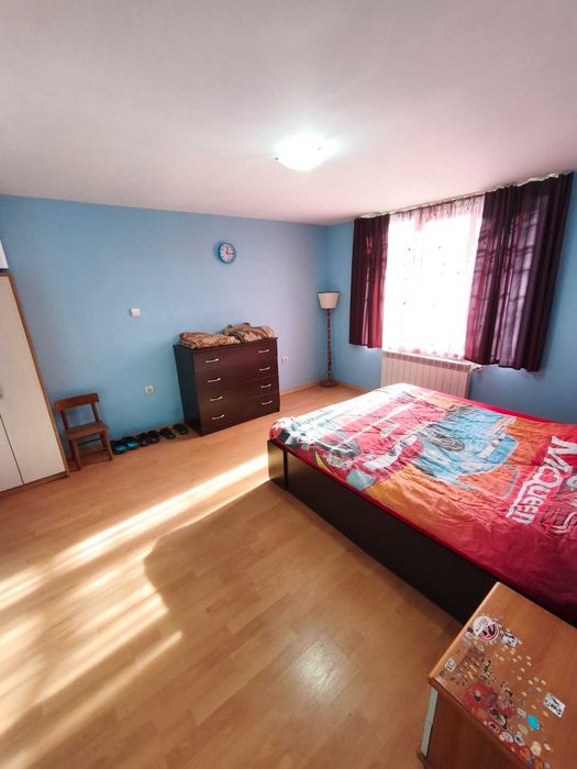 Продавам къща в гр. Перник кв. Клепало