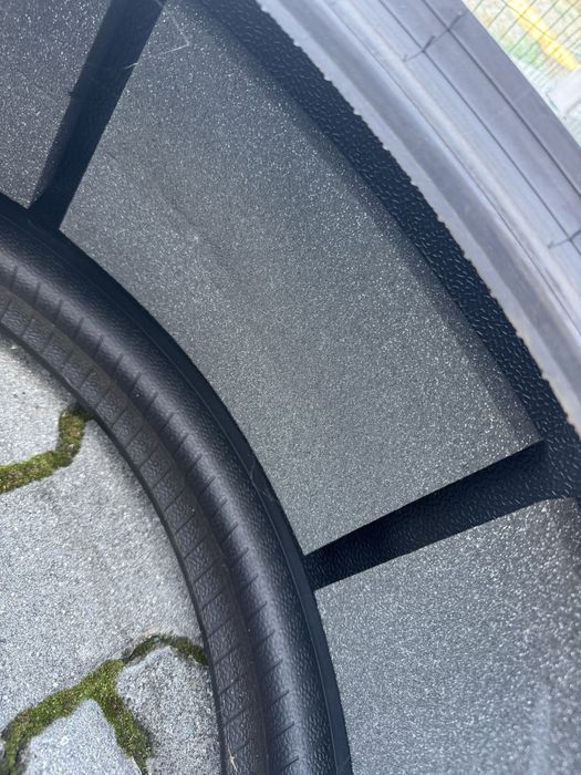 2бр нови летни гуми Pirelli 295/30/21 ELECT