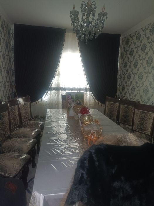 4 хонали Уй сотилади. 9 каватли дома.