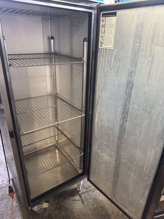 Професионален Хладилник Foster PROG600L 600L  GN 2/1