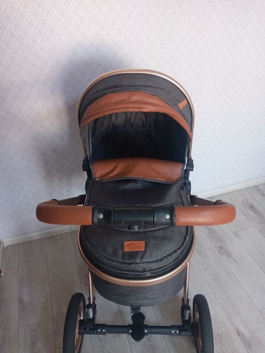 Продам детскую прогулочный коляску Teknum