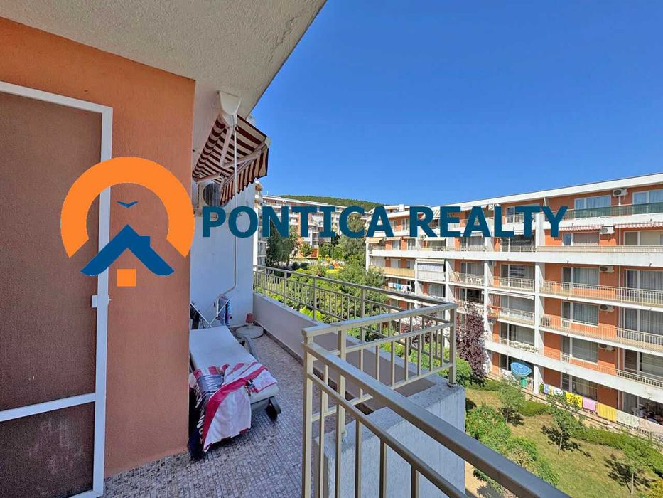 Продава се Тристаен апартамент в Свети Влас - 577 кв.м за 71 €/кв.м - Снимка #2