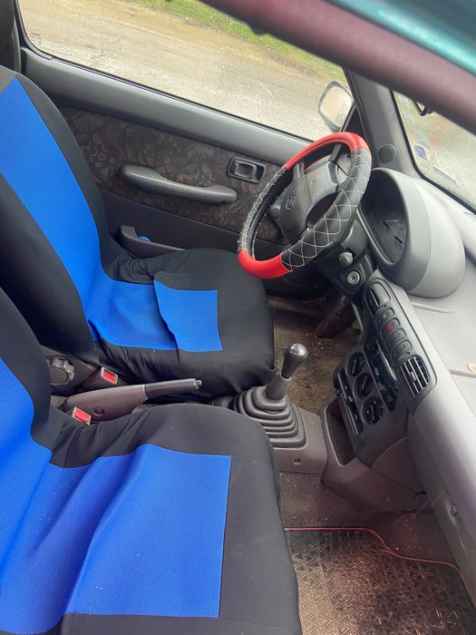 Продавам нисан микра