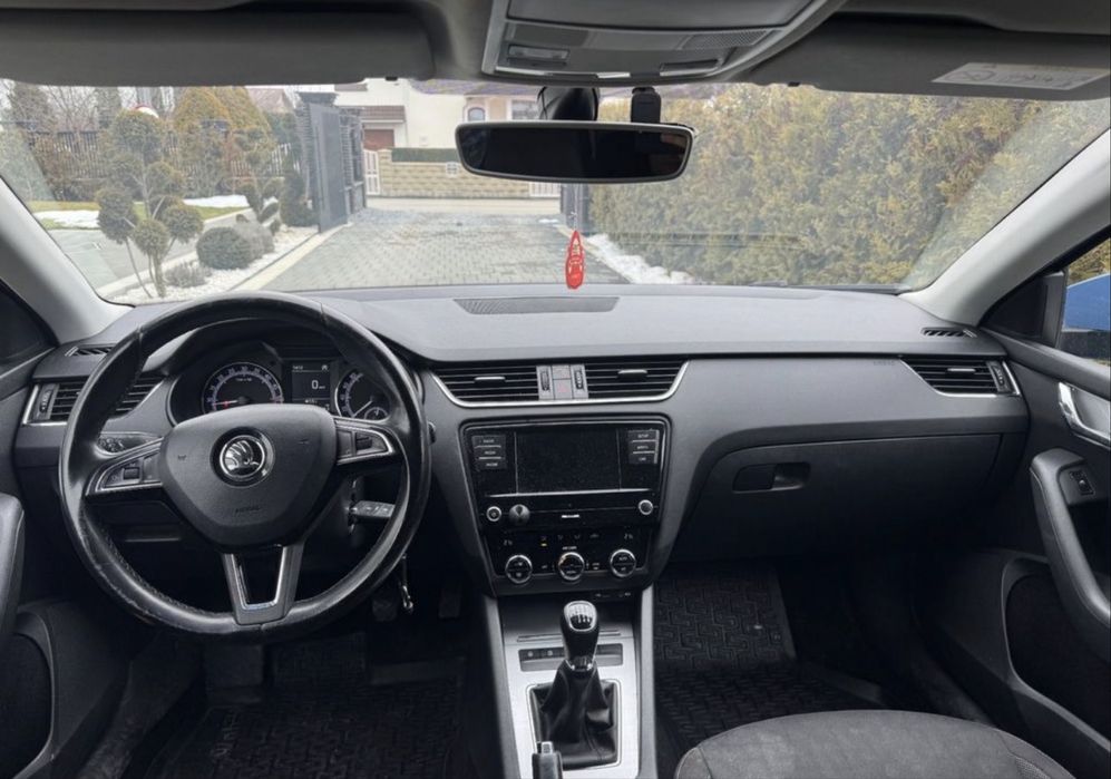 Inchiriez Skoda Octavia 2018