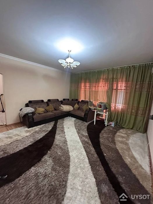 Продам 2 комнатная Дархан срочно