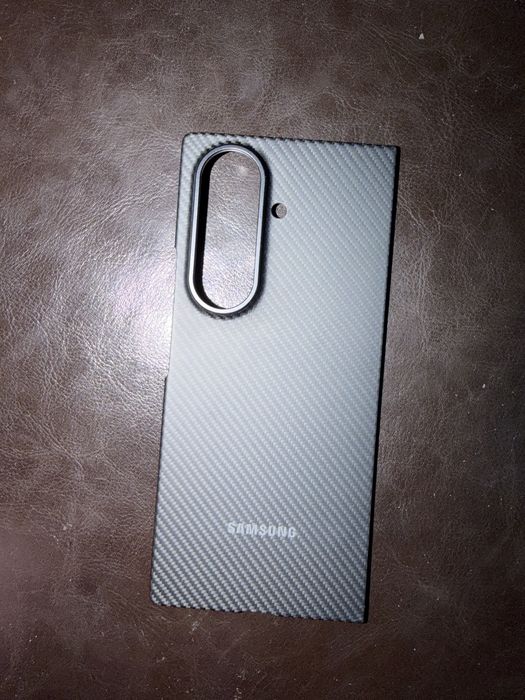 Samsung Z Fold7 - husa carbon originala