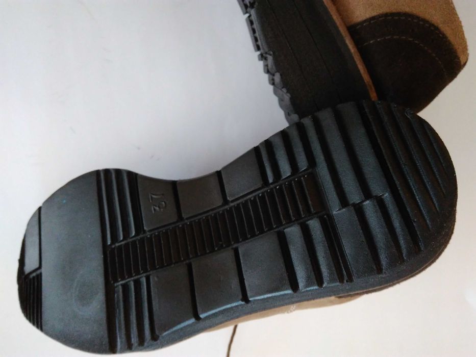 Дамски затворени обувки на платформа 37 (38) номер