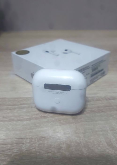 Air Pods 3 почти новое