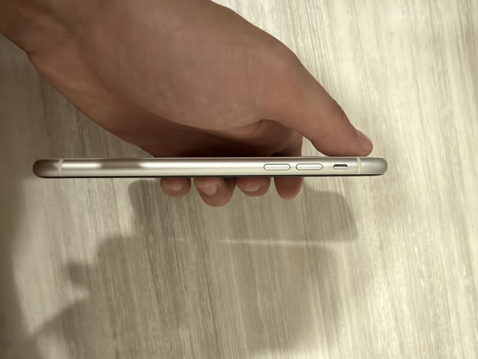 Продам iphone 11
