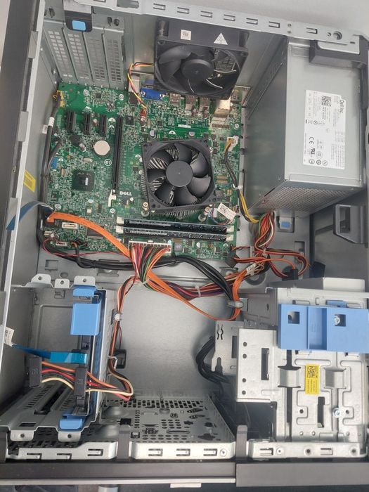 компютър Dell OptiPlex 3010