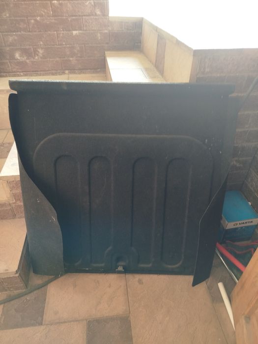 Bagajnik polik zavodEpikaga va jentra kia sorento