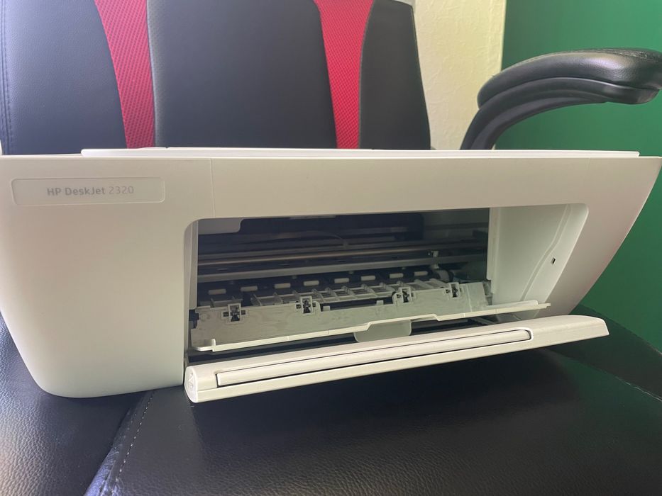 Принтер HP DeskJet 2320