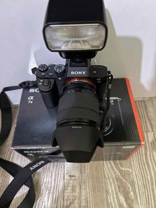 Sony A7 II с обектив FE 28-70mm  +4 Батерии и Светкавица