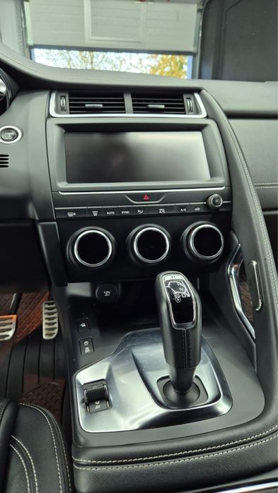 JAGUAR E-PACE 2018 — imagine 4