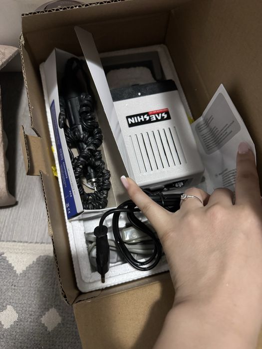 Продам все для маникюра