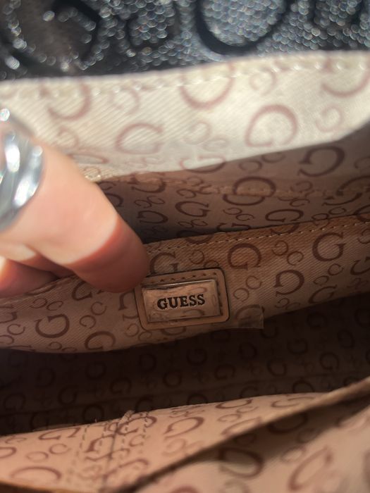 Vintage модел чанта на Guess