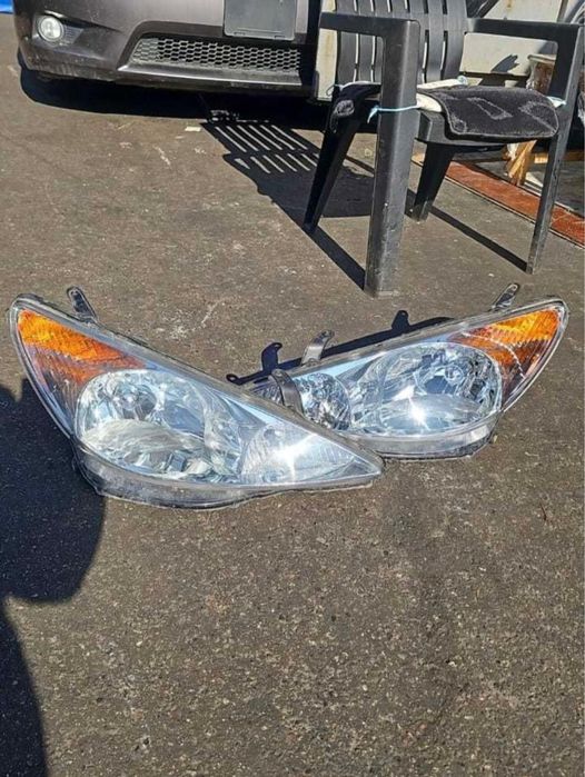 Фары на Estima Эстима привозной Японский