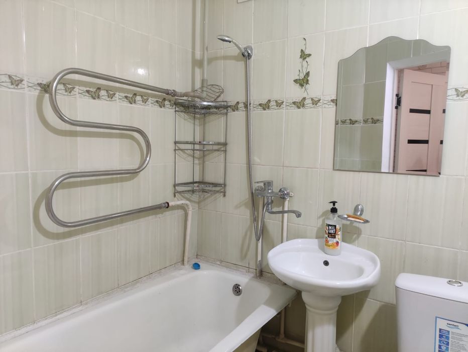 1 комн посуточно, на ночь в центре, возле облакимата, площади, Mart