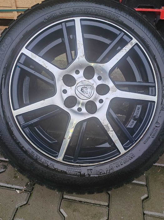 Vând roti cu anvelope iarna 205/55 R16.