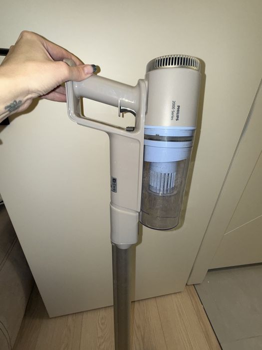 Безкабелна прахосмукачка Philips