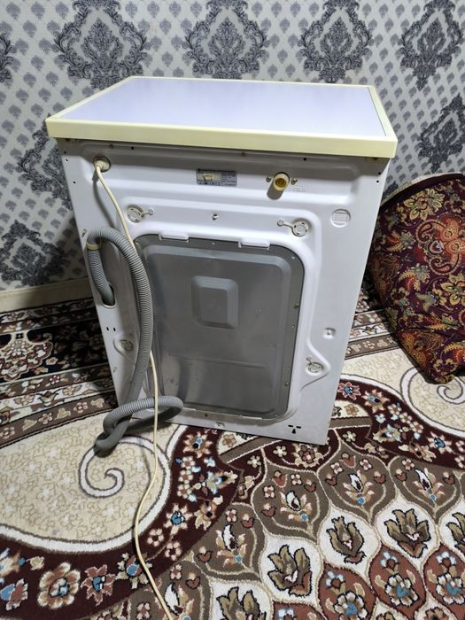 Срочно продаётся стиральная машина LG автомат рабочий отличный завод