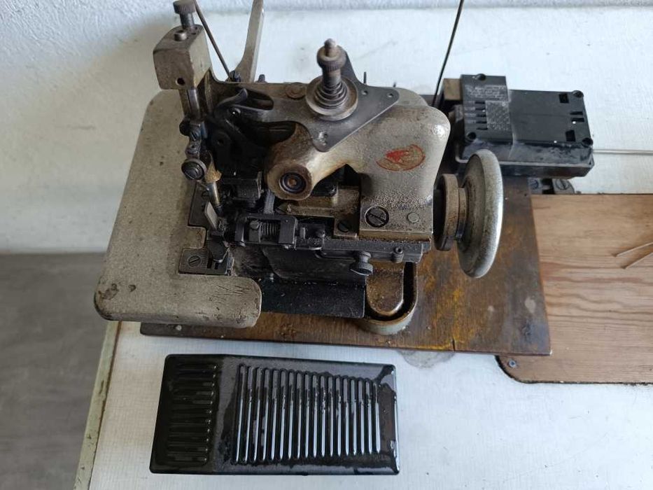 Оверлок  промышленный