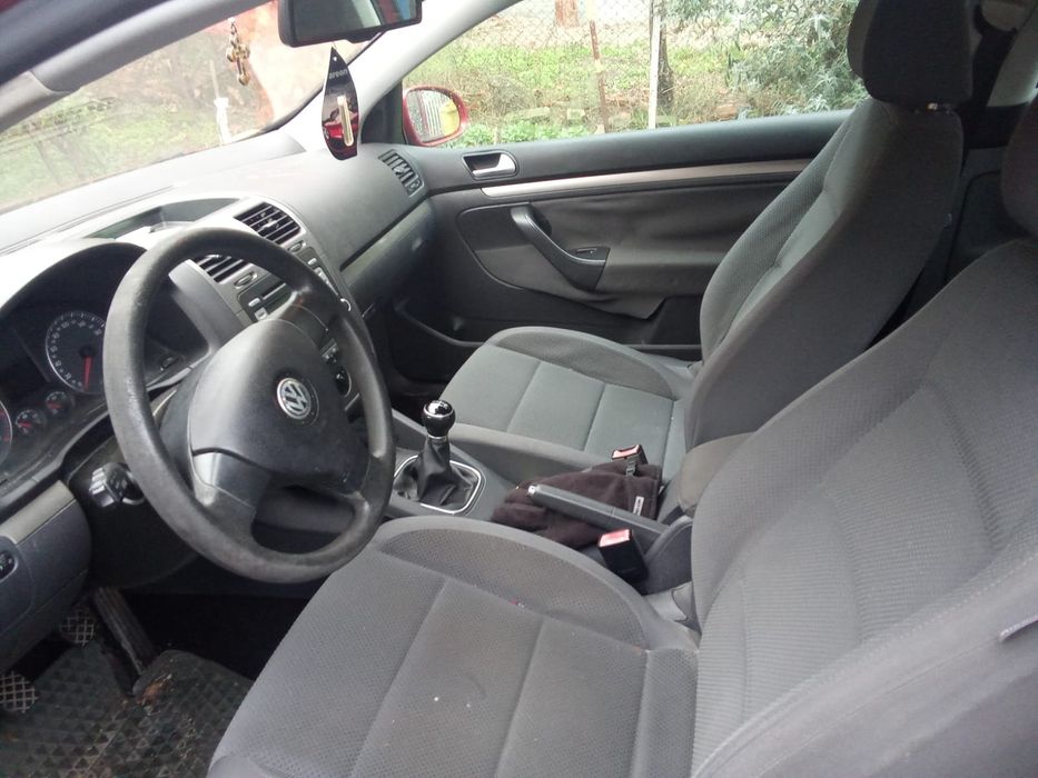 Vand VW Golf 5 1.6 benzina