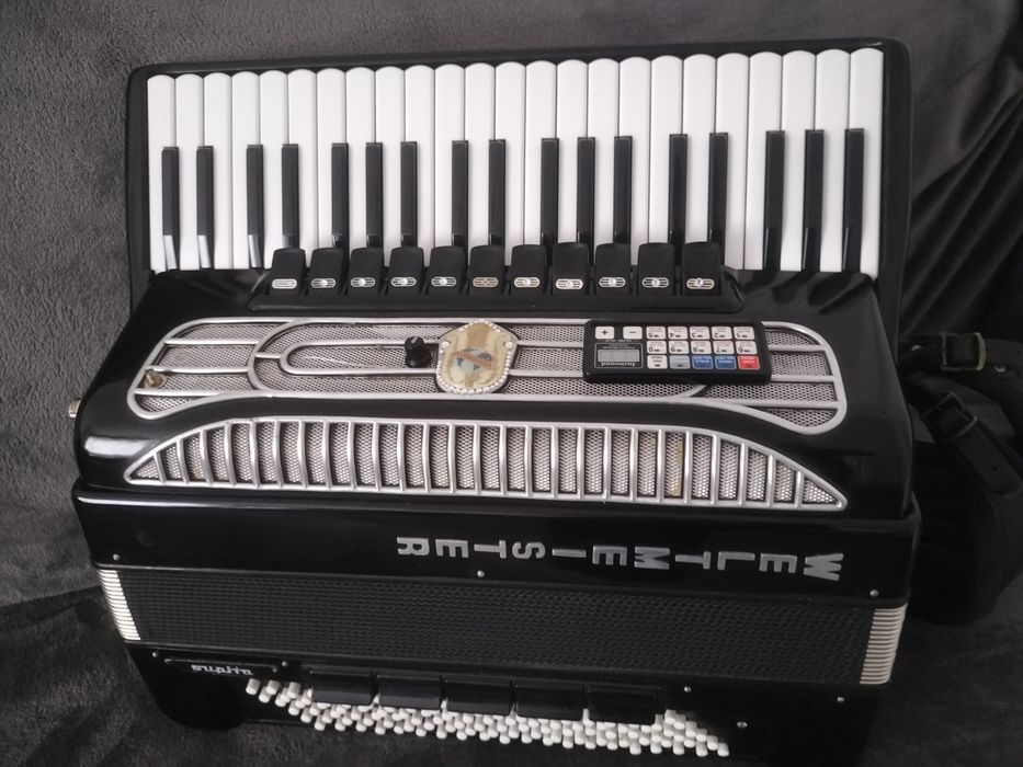 Weltmeister Supita seria 5670 cu cel mai nou sistem MIDI URGENT!!!