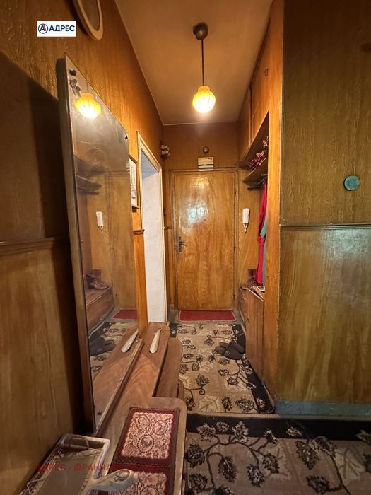 Продава се Тристаен апартамент в Плевен, Идеален център - 106 кв.м за 1699 €/кв.м - Снимка #8