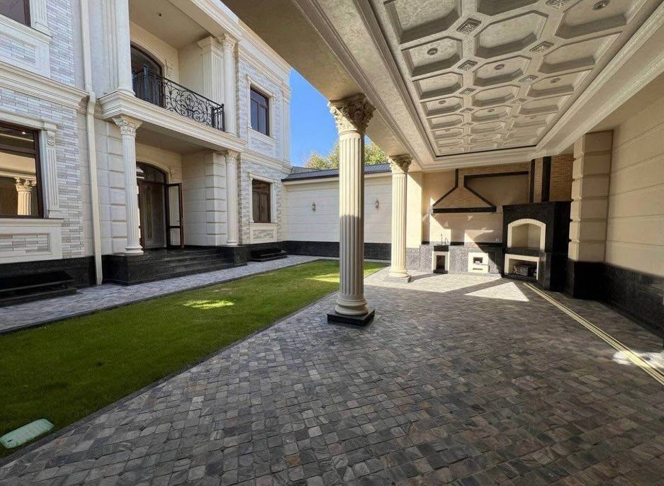 Продаётся дом на Центр Луначарского