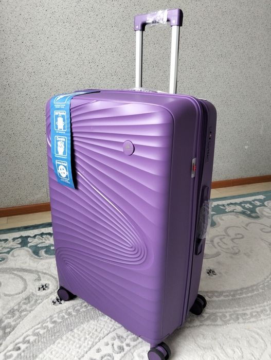 Продается новый большой чемодан