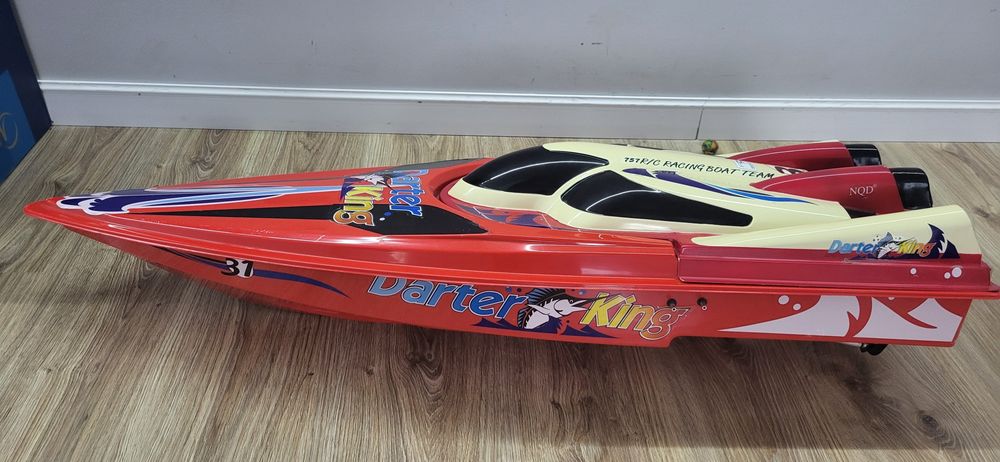 Радиоуправляемый катер