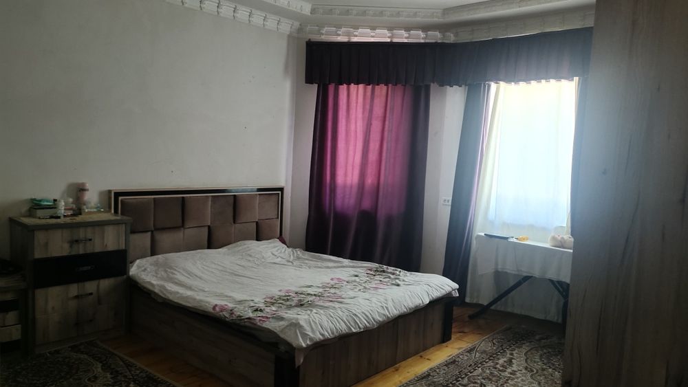 6 xonali uy sotiladi, foodsity bozori yaqinida, 6 sotox