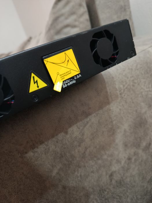 Switch Dell PowerConnect 7048 48-Port 1GBASE-T Network Switch