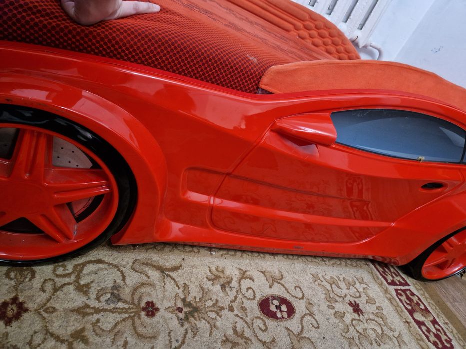 Кровать машина для детей