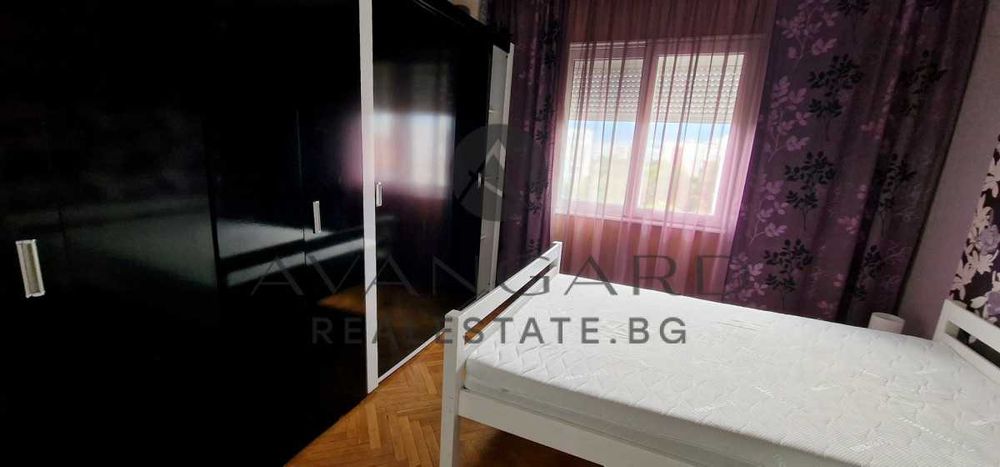 Продава се Тристаен апартамент в Пловдив, Кючук Париж - 68 кв.м за 2040 €/кв.м - Снимка #4