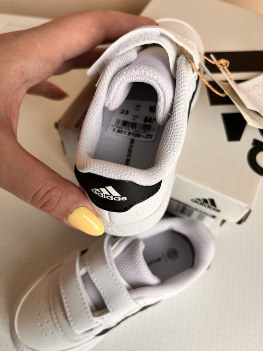 Нови маратонки Adidas 23 номер