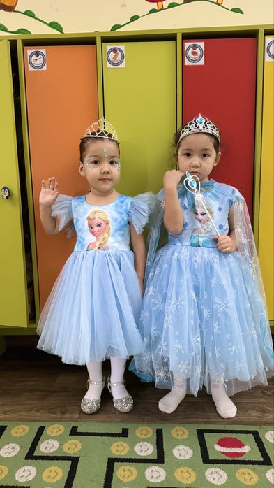 Платье эльза со шлейфом