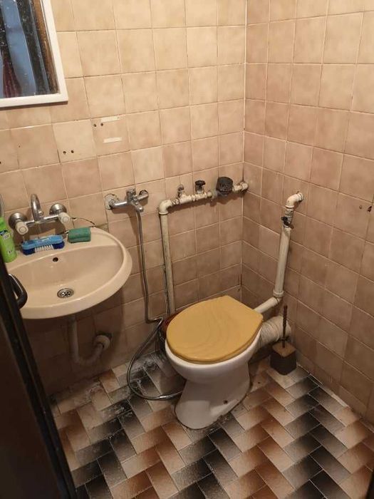 Дава се под наем Двустаен апартамент в Бургас, Възраждане - 65 кв.м за 178.5 € - Снимка #4