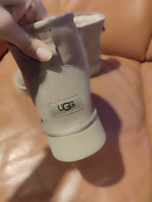 Ugg mini  боти 4см. платформа