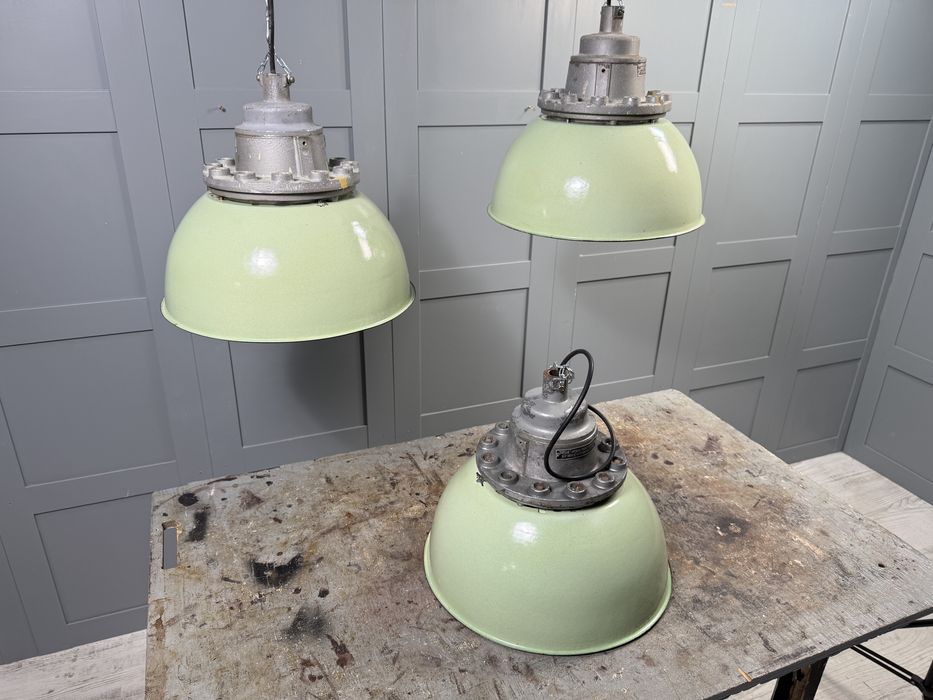 Индустриални лампи - пендели Р390
